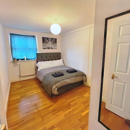 Lovely 2-Bedroom Serviced Apartment Greater Лондон Екстер'єр фото