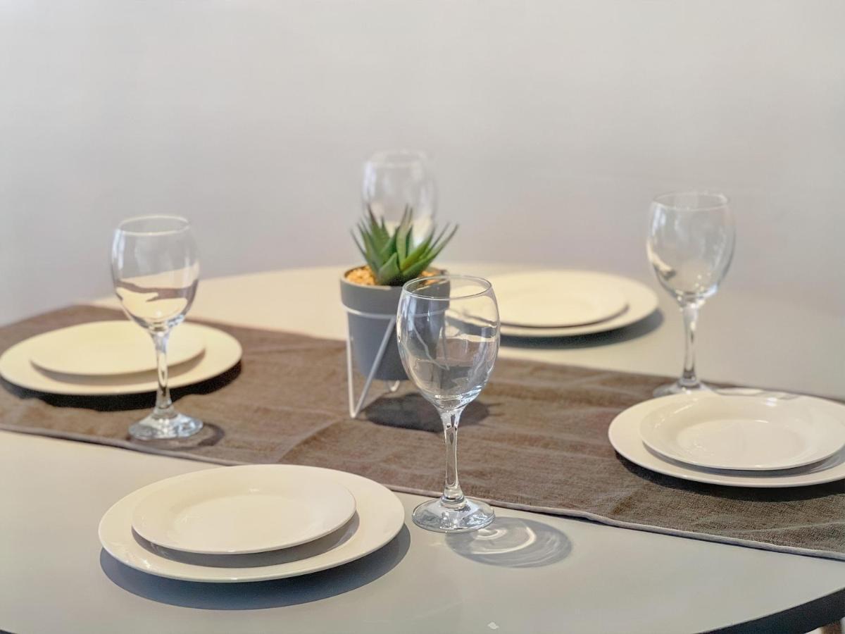 Lovely 2-Bedroom Serviced Apartment Greater Лондон Екстер'єр фото